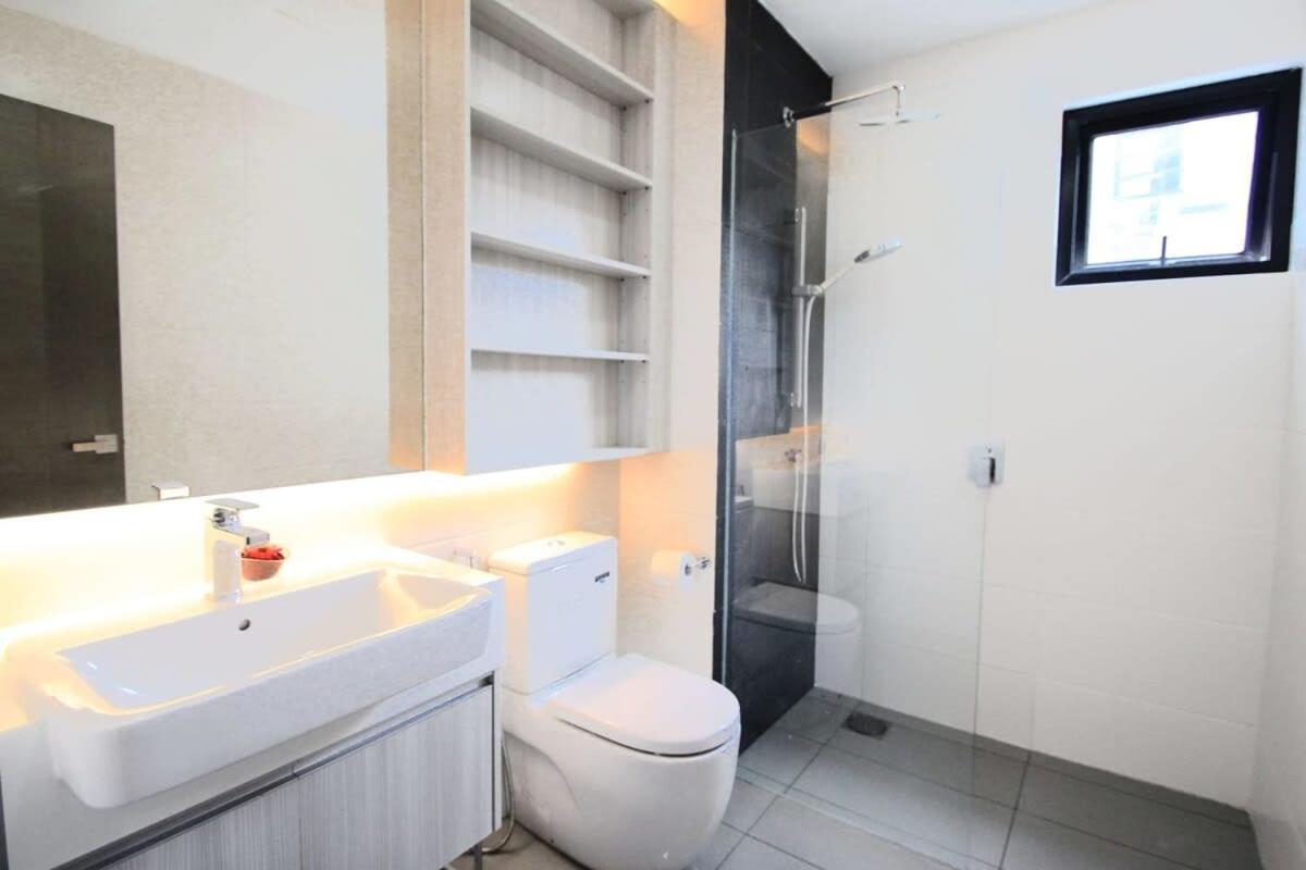 A Stylish High-Floor 2Br Suasana Suites Views Τζόχορ Μπάχρου Εξωτερικό φωτογραφία