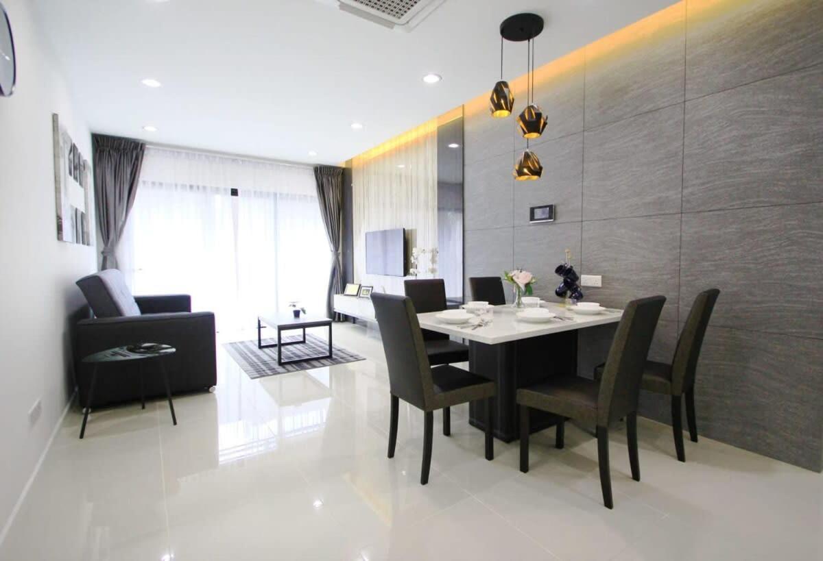 A Stylish High-Floor 2Br Suasana Suites Views Τζόχορ Μπάχρου Εξωτερικό φωτογραφία