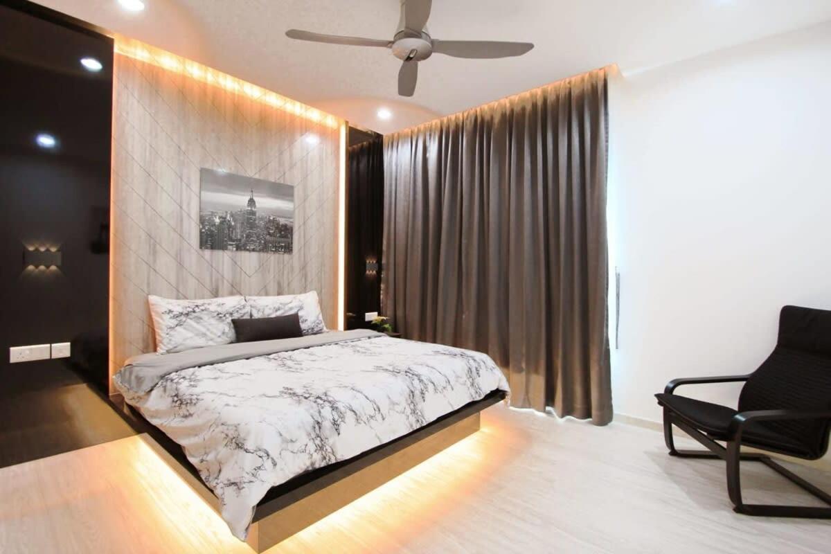 A Stylish High-Floor 2Br Suasana Suites Views Τζόχορ Μπάχρου Εξωτερικό φωτογραφία